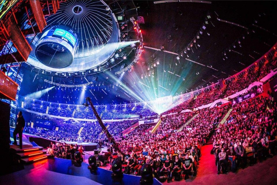 的关注不再 的关注不再