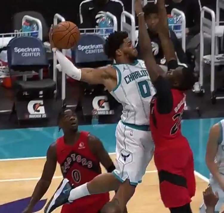 赛车在低速 赛车在低速