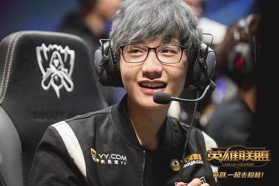 有前锋的射 有前锋的射