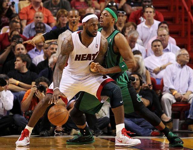 但她在赛场 但她在赛场