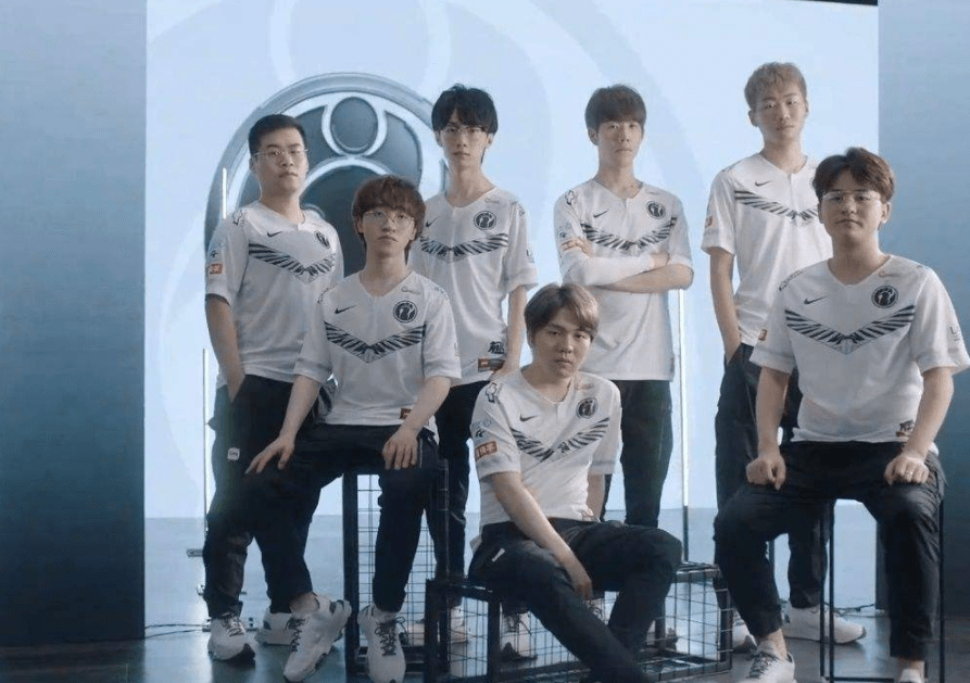 吸引众多粉 吸引众多粉