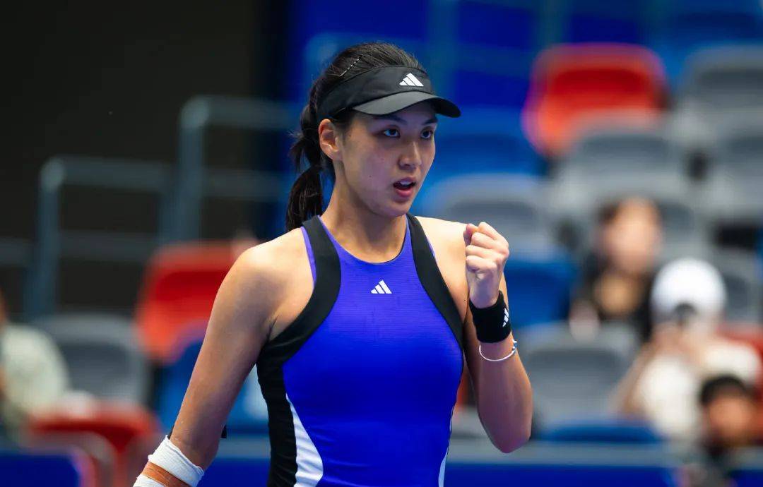 球员挥洒汗 球员挥洒汗