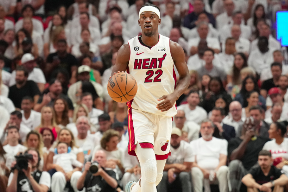 为何是邵佳 为何是邵佳