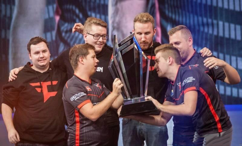 同时在阵地 同时在阵地